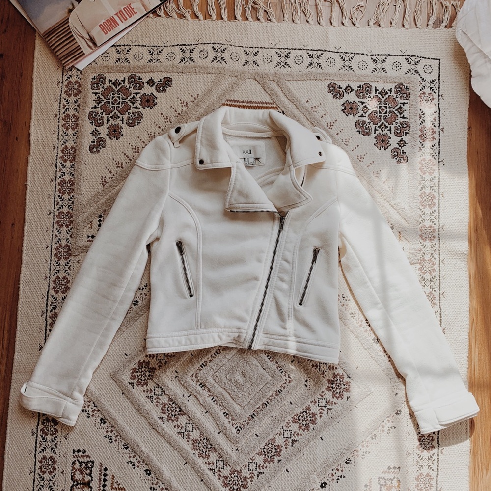 • white moto jacket • - Picture 1 of 6